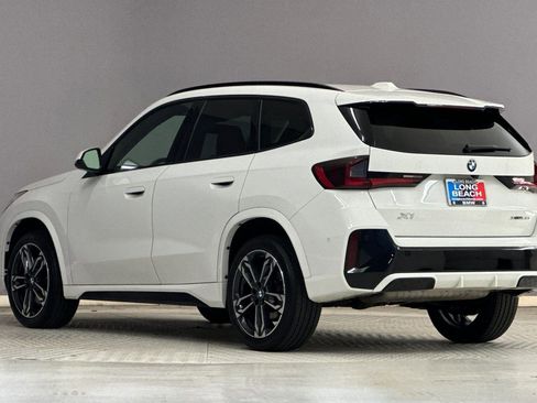 Used 2023 BMW X1 xDrive28i w/ M Sport Package image 3