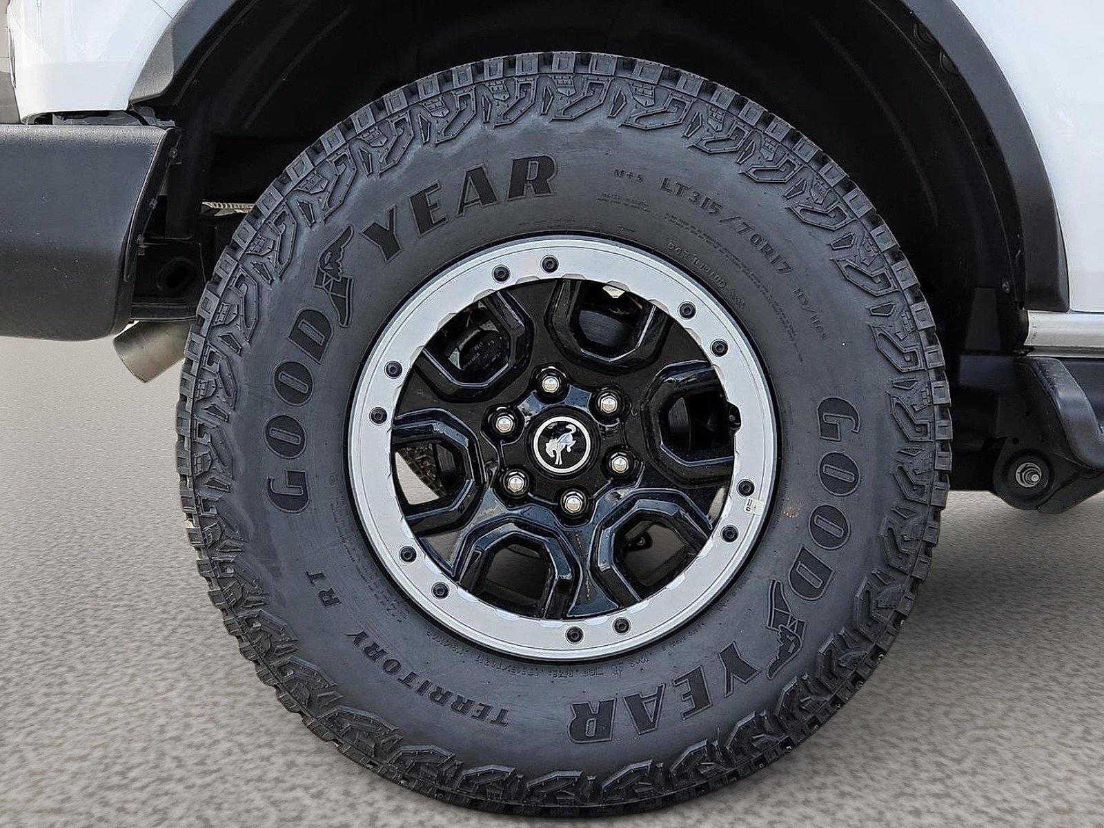 Used 2025 Ford Bronco Outer Banks w/ Sasquatch Package AWD/4WD image 10