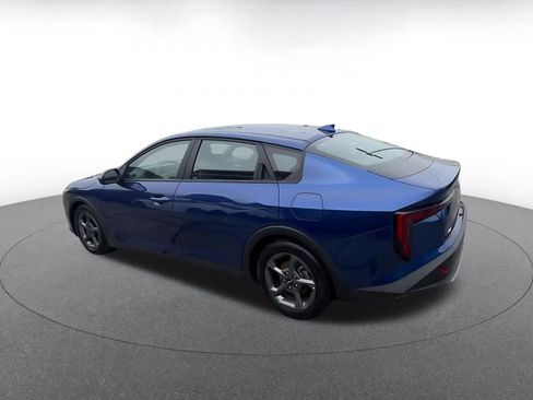 Used 2025 Kia K4 LXS image 15