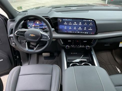 New 2026 Chevrolet Suburban Premier image 15