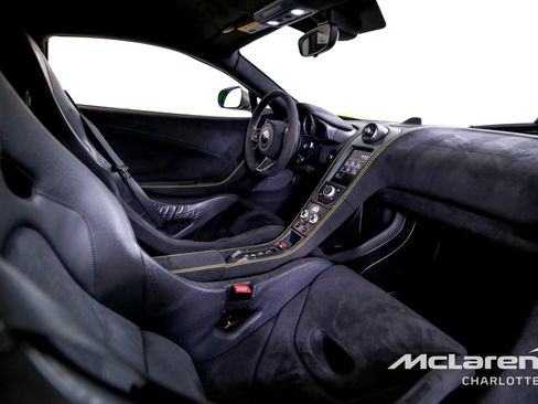 Used 2016 McLaren 675LT Coupe image 19