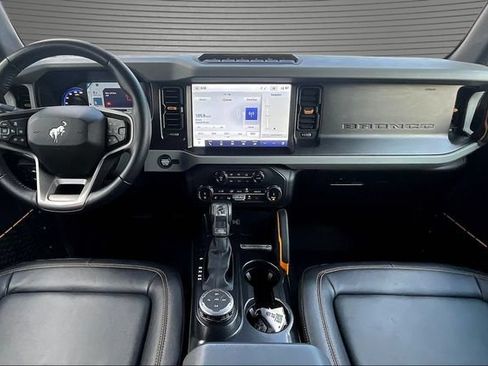 Used 2022 Ford Bronco Badlands AWD/4WD image 7