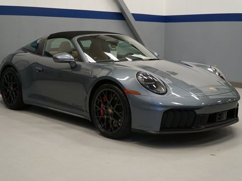 Certified 2026 Porsche 911 Targa 4 GTS image 12