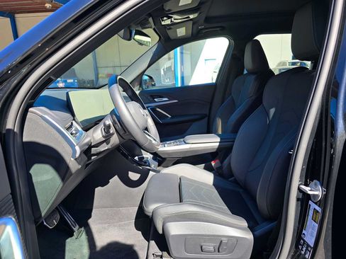 Used 2025 BMW X1 xDrive28i w/ M Sport Package AWD/4WD image 20