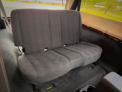 Used 2005 Jeep Wrangler Unlimited Rubicon AWD/4WD image 21