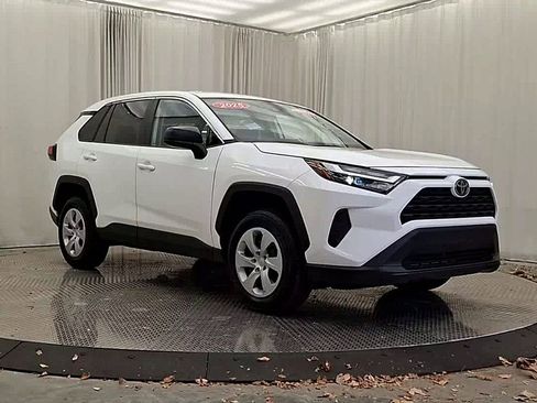 Certified 2025 Toyota RAV4 LE image 5