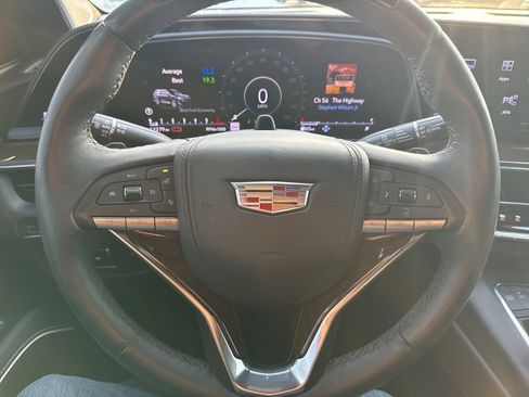 Used 2023 Cadillac Escalade Sport Platinum w/ LPO, ONYX Package image 9