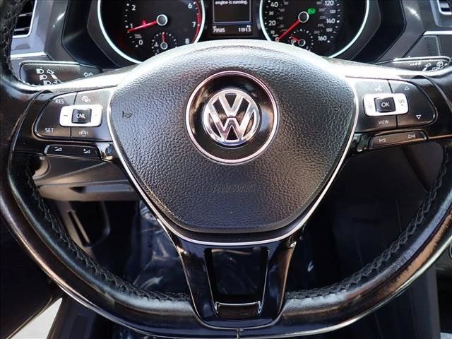 Used 2019 Volkswagen Tiguan SE w/ Panoramic Sunroof Package AWD/4WD image 16