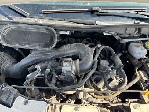 Used 2023 Ford Transit 350 XLT RWD image 27