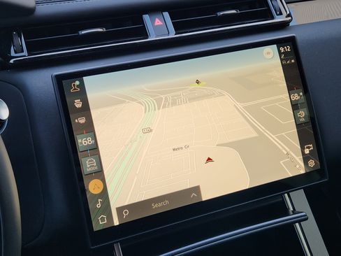 Certified 2026 Land Rover Range Rover Velar Dynamic SE image 18