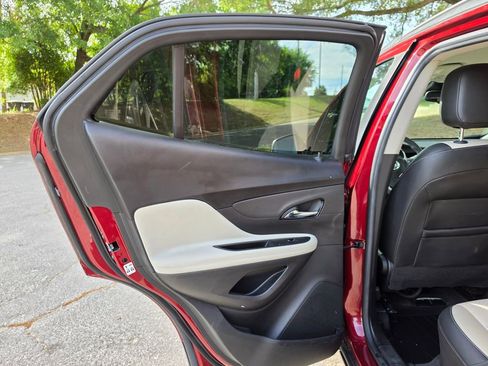 Used 2022 Buick Encore Preferred w/ Safety Package AWD/4WD image 30