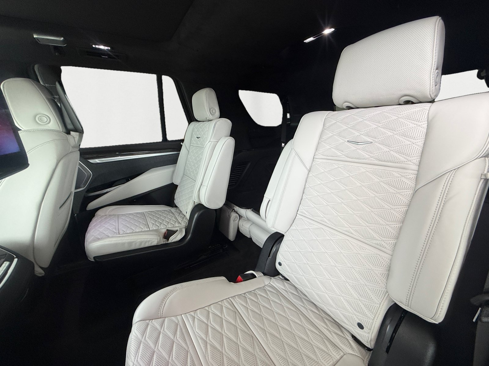 Used 2026 Cadillac Escalade V w/ LPO, Floor Liner Package AWD/4WD image 13