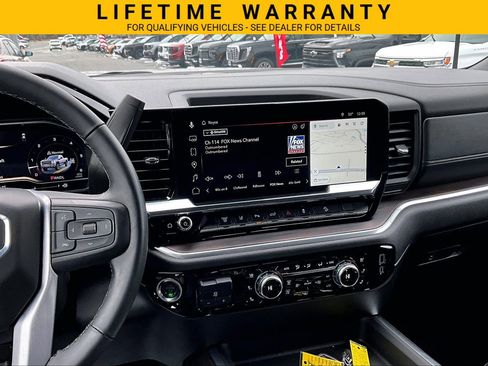 Used 2025 GMC Sierra 3500 SLT w/ SLT Premium Package AWD/4WD image 6