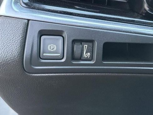 Certified 2022 Cadillac XT6 Premium Luxury AWD/4WD image 31