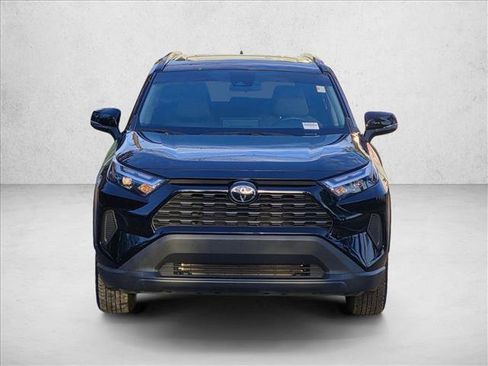 Used 2024 Toyota RAV4 XLE w/ Convenience Package FWD image 2