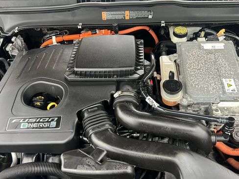 Used 2016 Ford Fusion Energi SE image 30