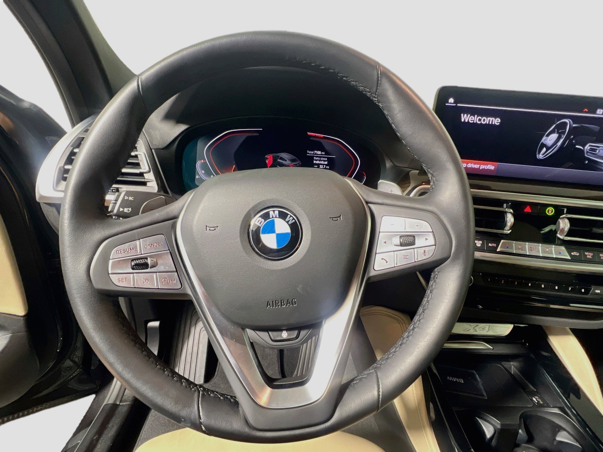 Used 2025 BMW X4 xDrive30i AWD/4WD image 8
