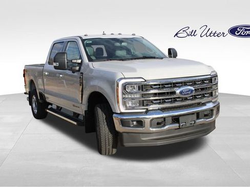 New 2026 Ford F250 XLT w/ XLT Premium Package image 2
