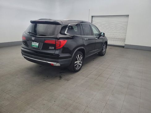 Used 2017 Honda Pilot Touring image 9
