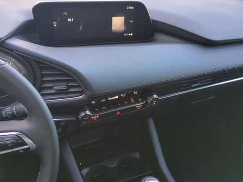 New 2026 MAZDA MAZDA3 2.5 S Hatchback w/ Premium Pkg image 28