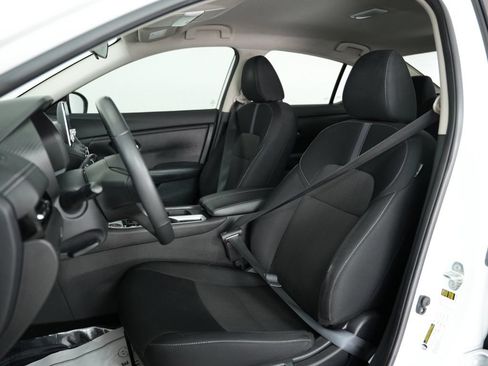 Used 2023 Nissan Sentra SV FWD image 40