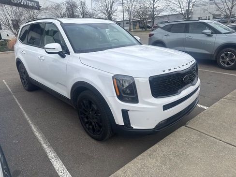 Used 2021 Kia Telluride SX w/ SX Prestige Package image 2