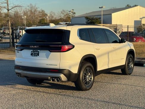 New 2026 GMC Acadia Elevation image 12