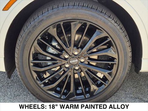 Certified 2024 Lincoln Corsair AWD w/ Equipment Group 101A image 9