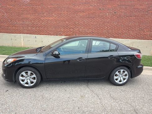 Used 2012 MAZDA MAZDA3 i Sport FWD image 2