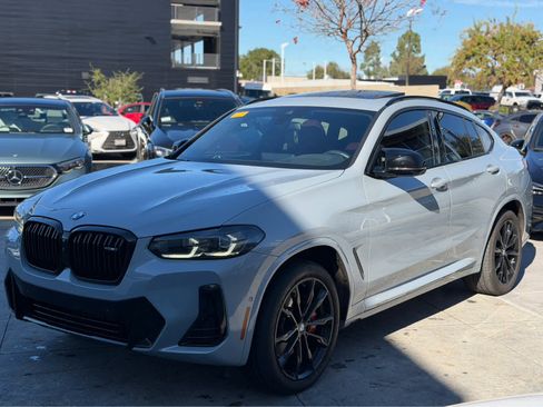 Used 2024 BMW X4 M40i w/ Premium Package image 8