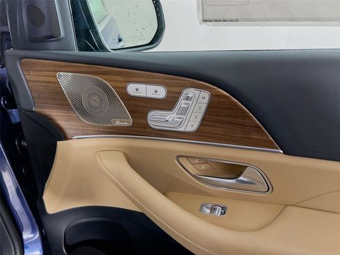 New 2026 Mercedes-Benz GLS 450 4MATIC image 28