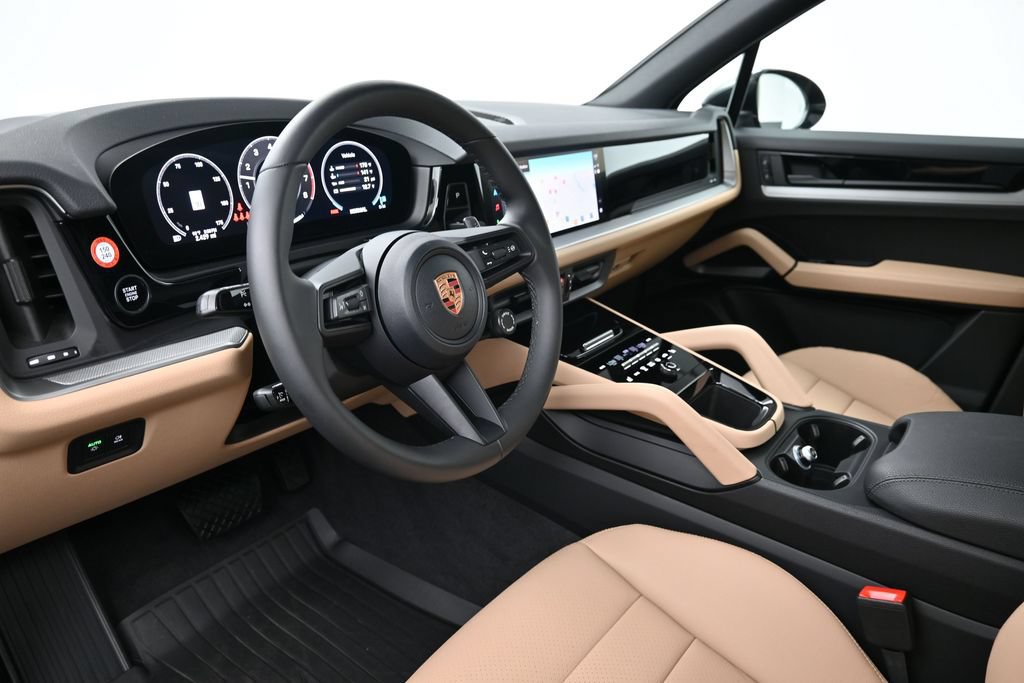 Used 2026 Porsche Cayenne AWD/4WD image 4