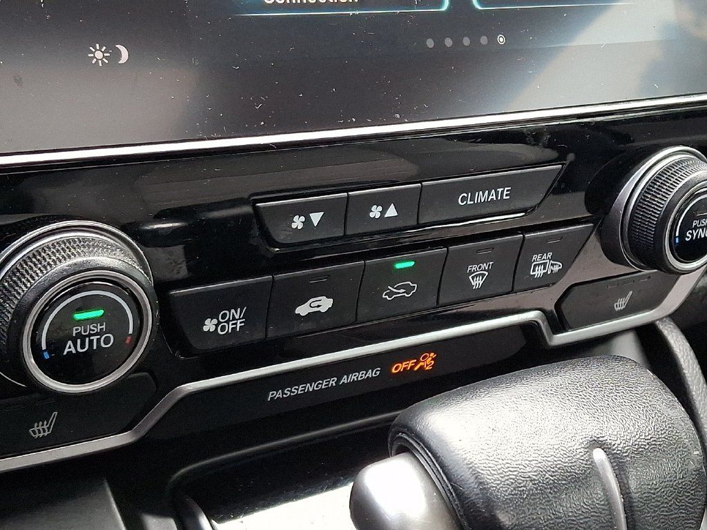 Used 2018 Honda CR-V Touring image 17