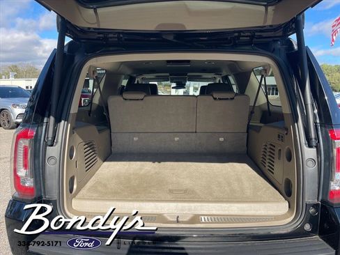 Used 2019 GMC Yukon XL SLT w/ Open Road Package image 14