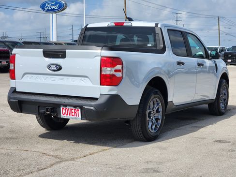 New 2026 Ford Maverick XLT w/ XLT Luxury Package FWD image 4