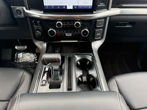 Used 2022 Ford F150 Lariat image 9