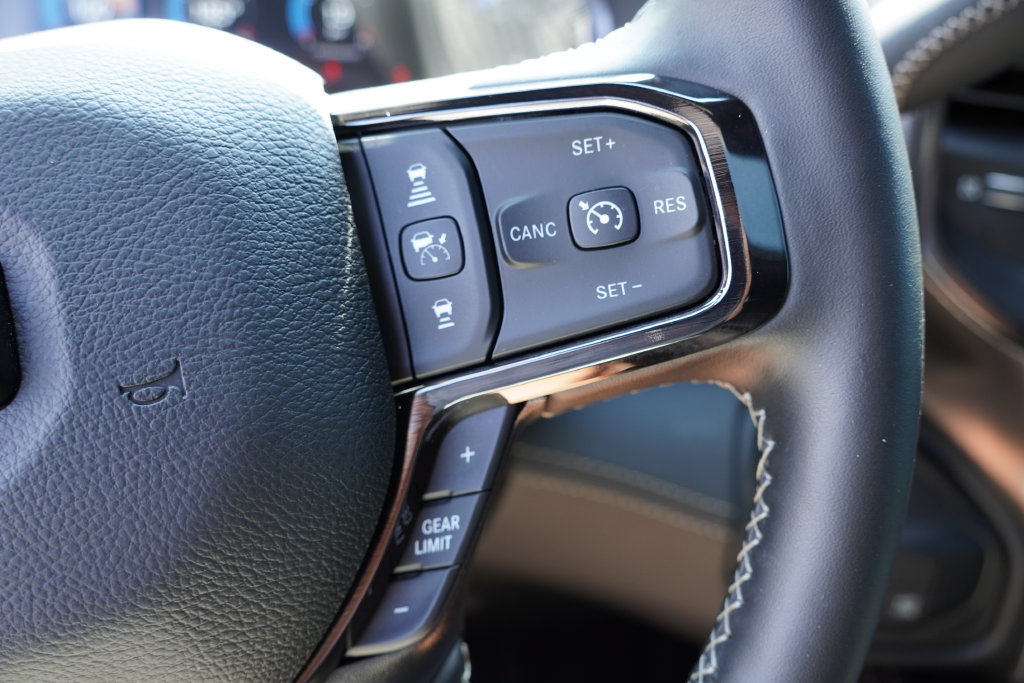 Used 2026 RAM 2500 Limited AWD/4WD image 36