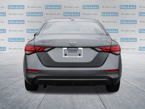 Used 2024 Nissan Sentra SV FWD image 7