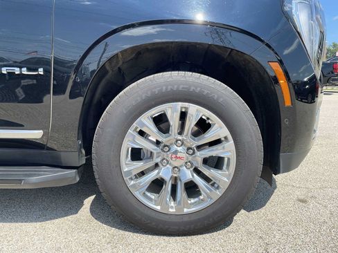 Used 2025 GMC Yukon Denali AWD/4WD image 34