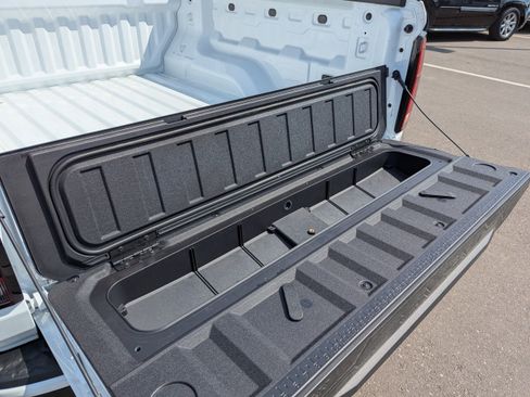 New 2025 Chevrolet Colorado LT w/ LT Convenience Package image 36