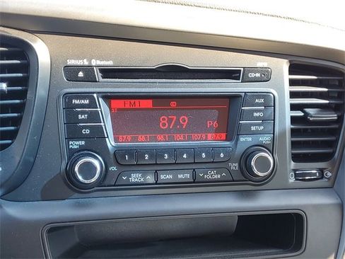 Used 2013 Kia Optima LX image 23