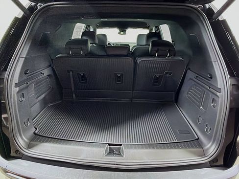 New 2026 Chevrolet Traverse Z71 w/ LPO, Floor Liner Package AWD/4WD image 21