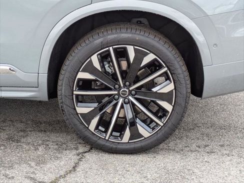 New 2026 Volvo XC90 B6 Ultra w/ Protection Package image 6