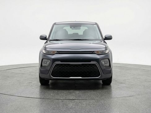 Used 2025 Kia Soul LX w/ LX Technology Package FWD image 2