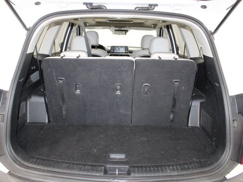 Used 2021 Kia Telluride S AWD/4WD image 14