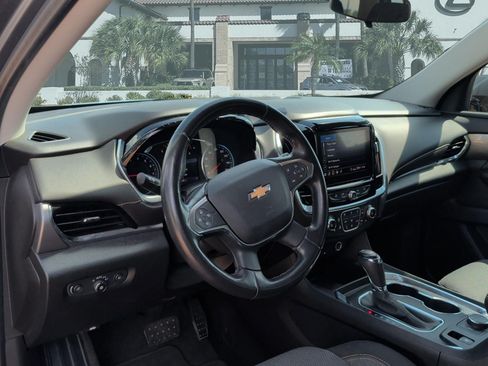 Used 2020 Chevrolet Traverse LT FWD image 12