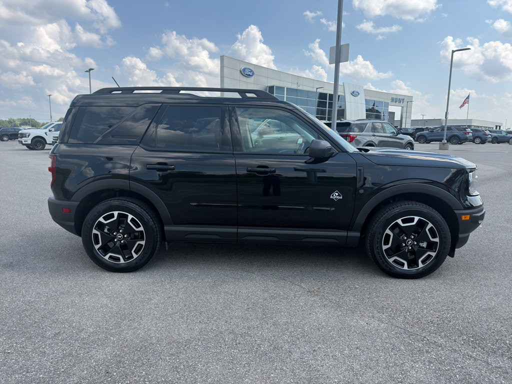 Certified 2023 Ford Bronco Sport Outer Banks w/ Tech Package AWD/4WD image 4