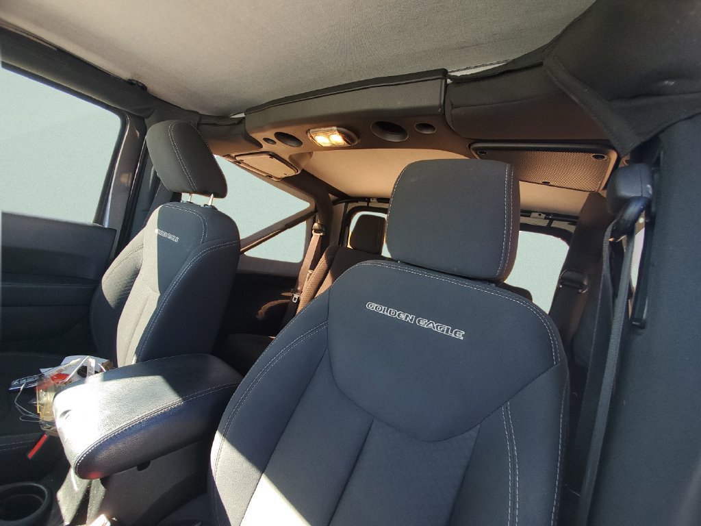 Used 2018 Jeep Wrangler Sport AWD/4WD image 18