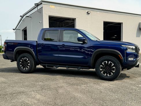 Used 2022 Nissan Frontier PRO-4X w/ Off-Road Protection Package AWD/4WD image 2