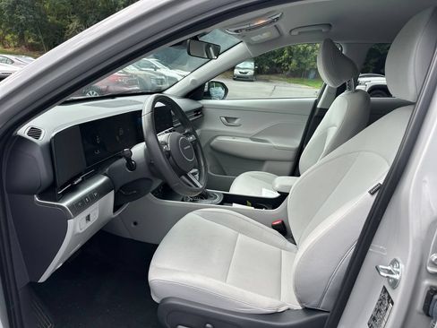 Used 2025 Hyundai Kona SEL AWD/4WD image 10